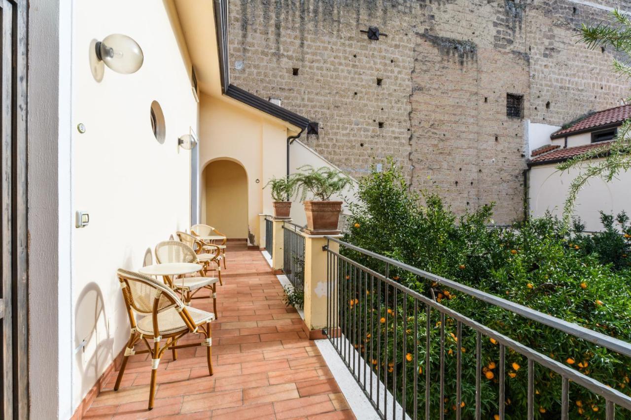 Cas'E Charming House Family Hotel Caserta Exterior photo